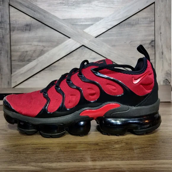 Nike Air VaporMax Plus - University Red/Black - CU4863-600